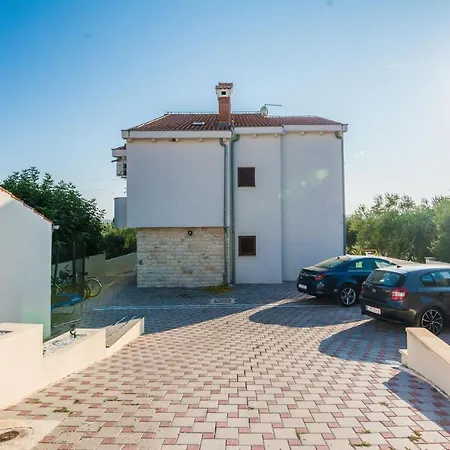 Family Friendly House With A Swimming Pool Sveti Filip I Jakov, Biograd - 15775 * Sveti Filip i Jakov
