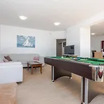 Сasa de vacaciones Family Friendly House With A Swimming Pool Sveti Filip I Jakov, Biograd - 15775 *