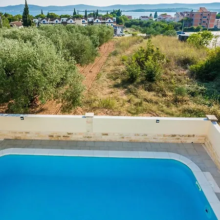 Family Friendly House With A Swimming Pool Sveti Filip I Jakov, Biograd - 15775 * Sveti Filip i Jakov