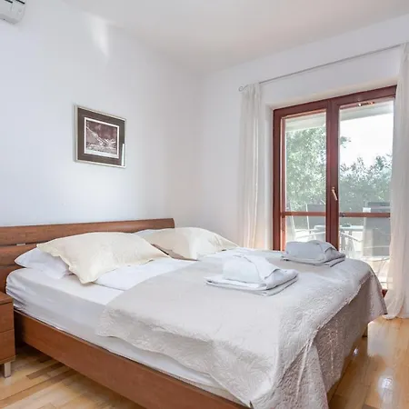 Family Friendly House With A Swimming Pool Sveti Filip I Jakov, Biograd - 15775 *