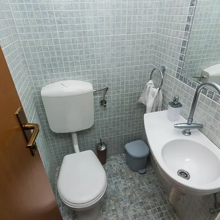 Family Friendly House With A Swimming Pool Sveti Filip I Jakov, Biograd - 15775 *
