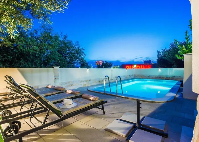 Hébergement de vacances Family Friendly House With A Swimming Pool Sveti Filip I Jakov, Biograd - 15775 Sveti Filip i Jakov