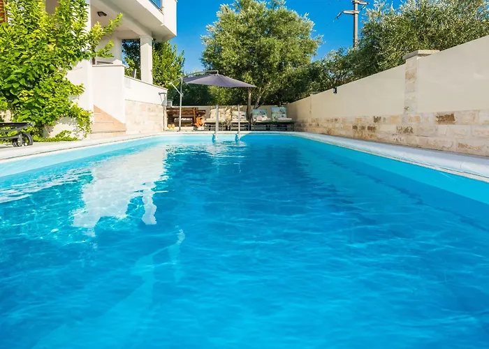Family Friendly House With A Swimming Pool Sveti Filip I Jakov, Biograd - 15775